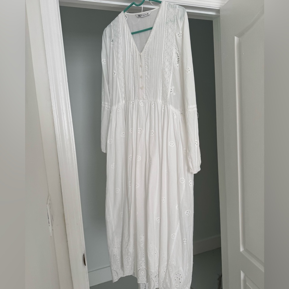 Zara embroidered white dress.